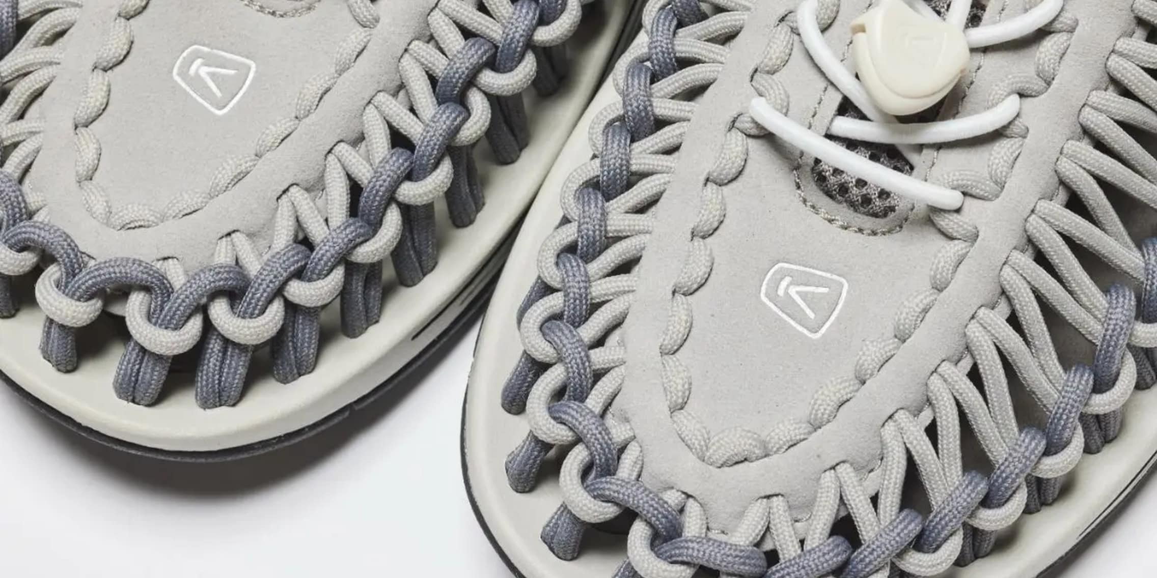 【KEEN】UNEEK 3C GLACIER GRAY/NEUTRAL GRAY KEEN】UNEEK 3C GLACIER GRAY/NEUTRAL GRAY Sandals